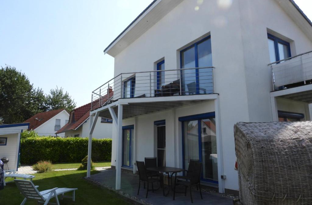 Fuhlendorf House | Bodden-Adler