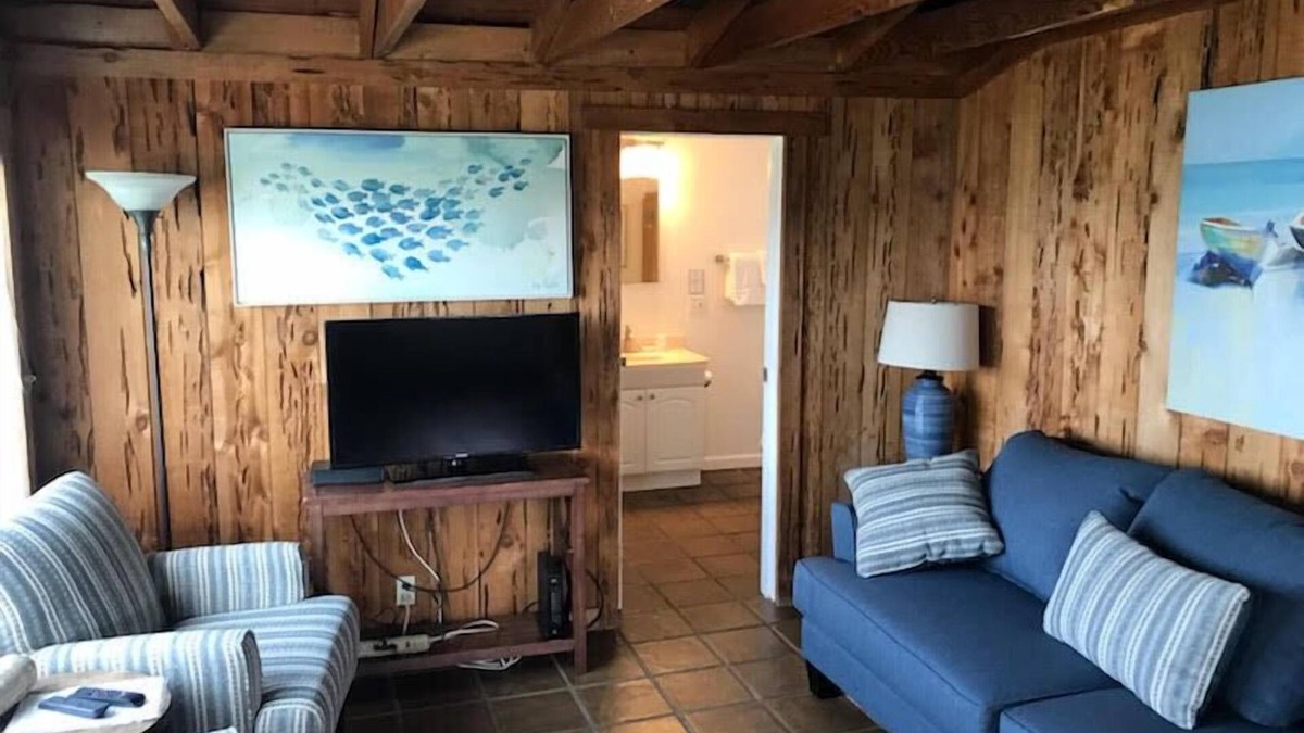 Old Town Hotel | Bodega Harbor Inn
