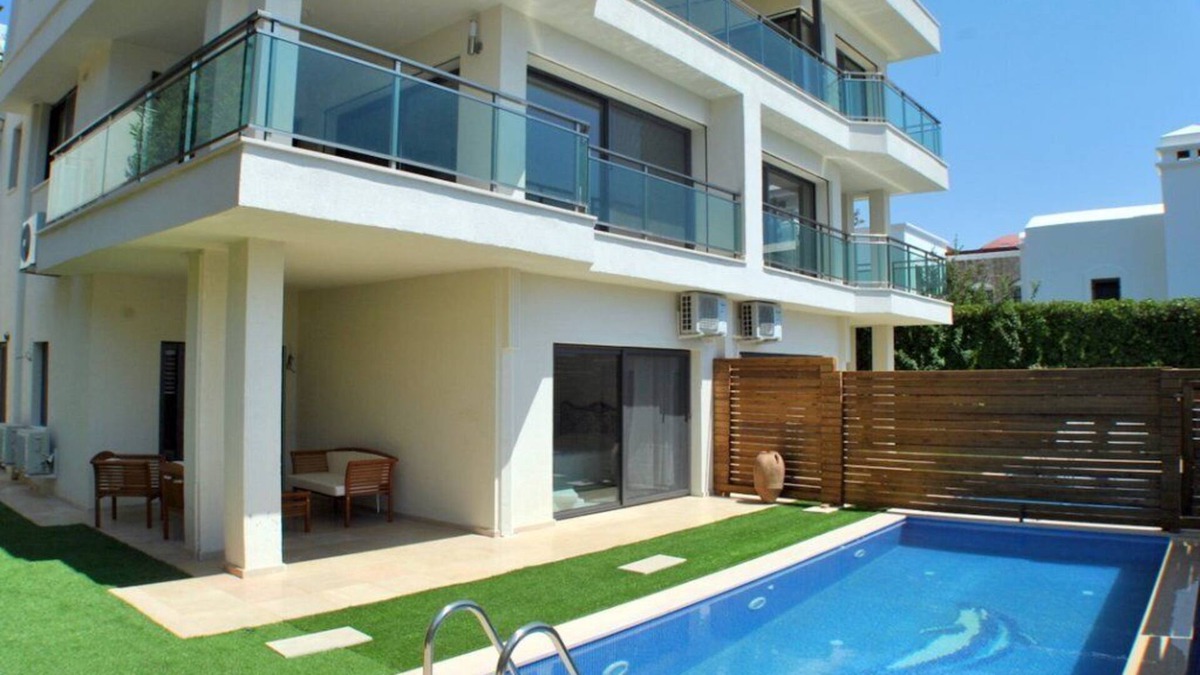 Bodrum City Center Villa | Bodrum 3 Bedrooms Private Pool Villa in City Center