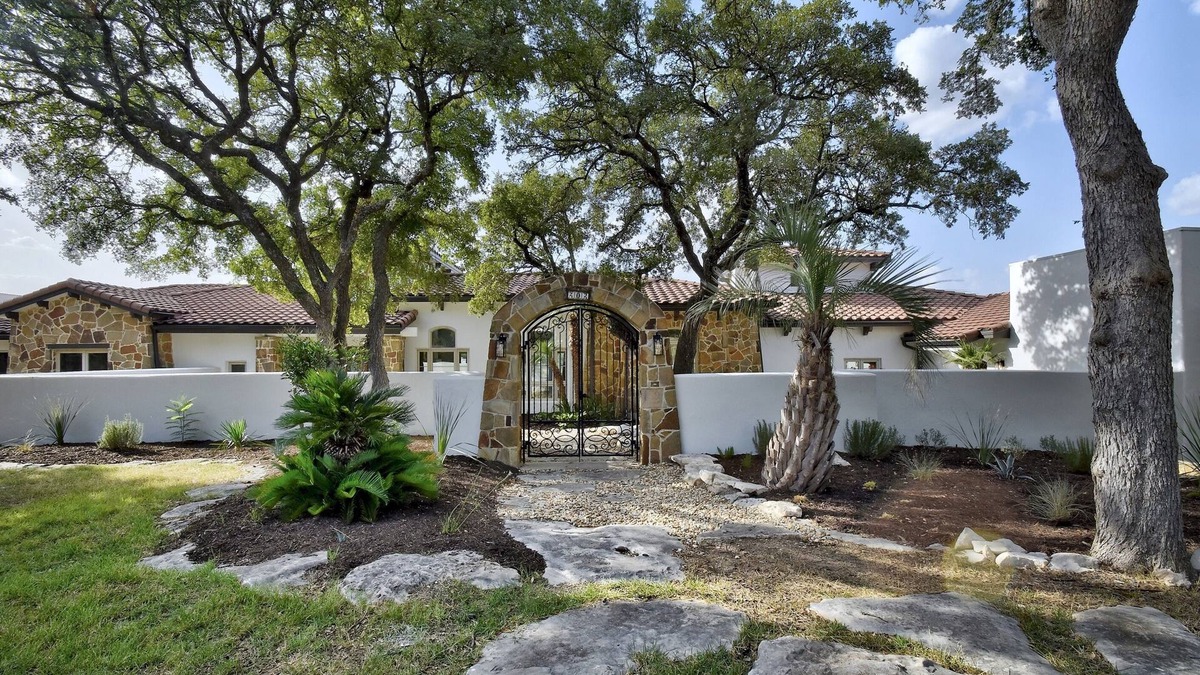 Boerne House | Boerne Hacienda with Pool and Spa