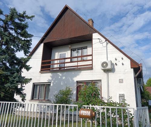 Balatonfenyves House | Bohémfészek Vendégház