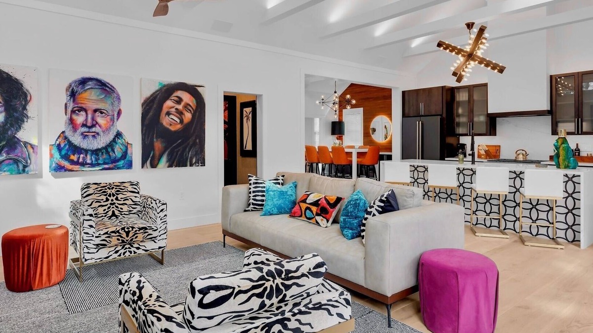 Key West Historic District House | *BOHEMIA @ OLD TOWN* Fully Renovated Home & Pool + LAST KEY SERVICES.