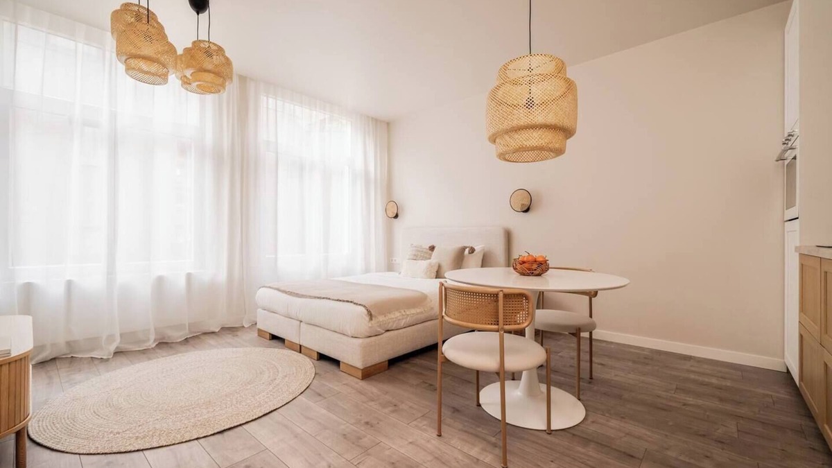 Sint-Andries Apartment | Bohemian - Chic Renovated Studio