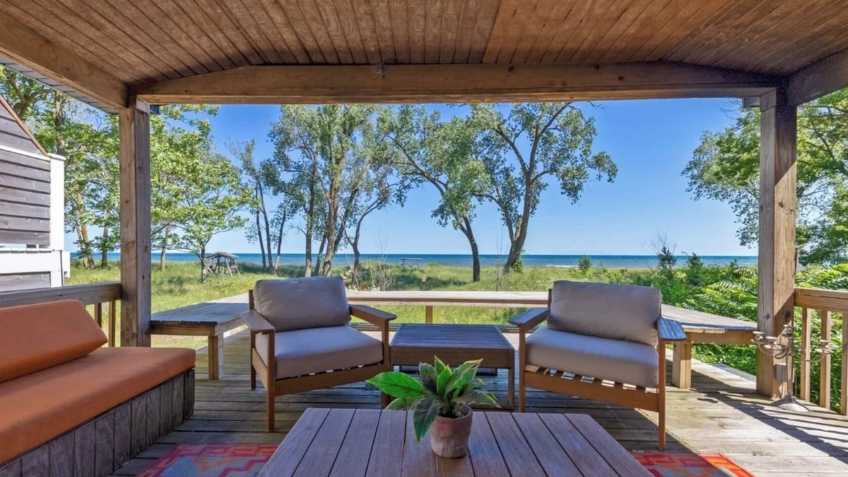 Wheeler House | Bohemian Luxe Beachfront 8 Bedrooms 5 Bath Hot tub Near Nat'l Park Sleeps 40