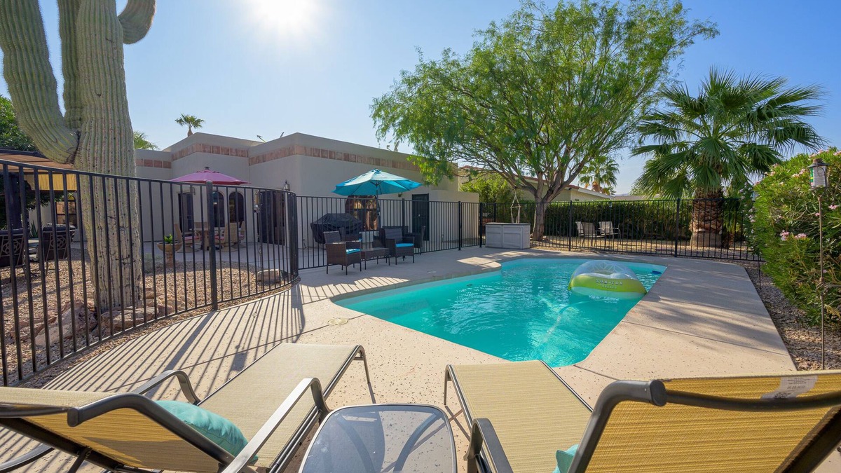 Bullhead City House | Bohemian Retreat: Private Pool/Private Boat Launch