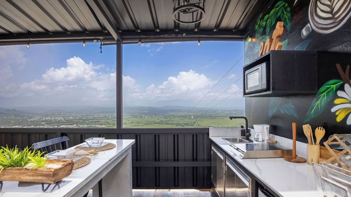 Pinales Hotel | BOHO by THE VIEW LUXE HOTEL