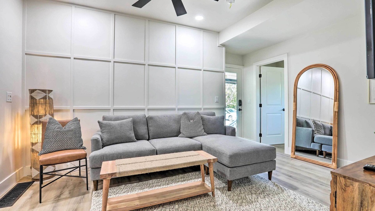 Folsom House | Boho-Chic Folsom Retreat: Walkable Location!