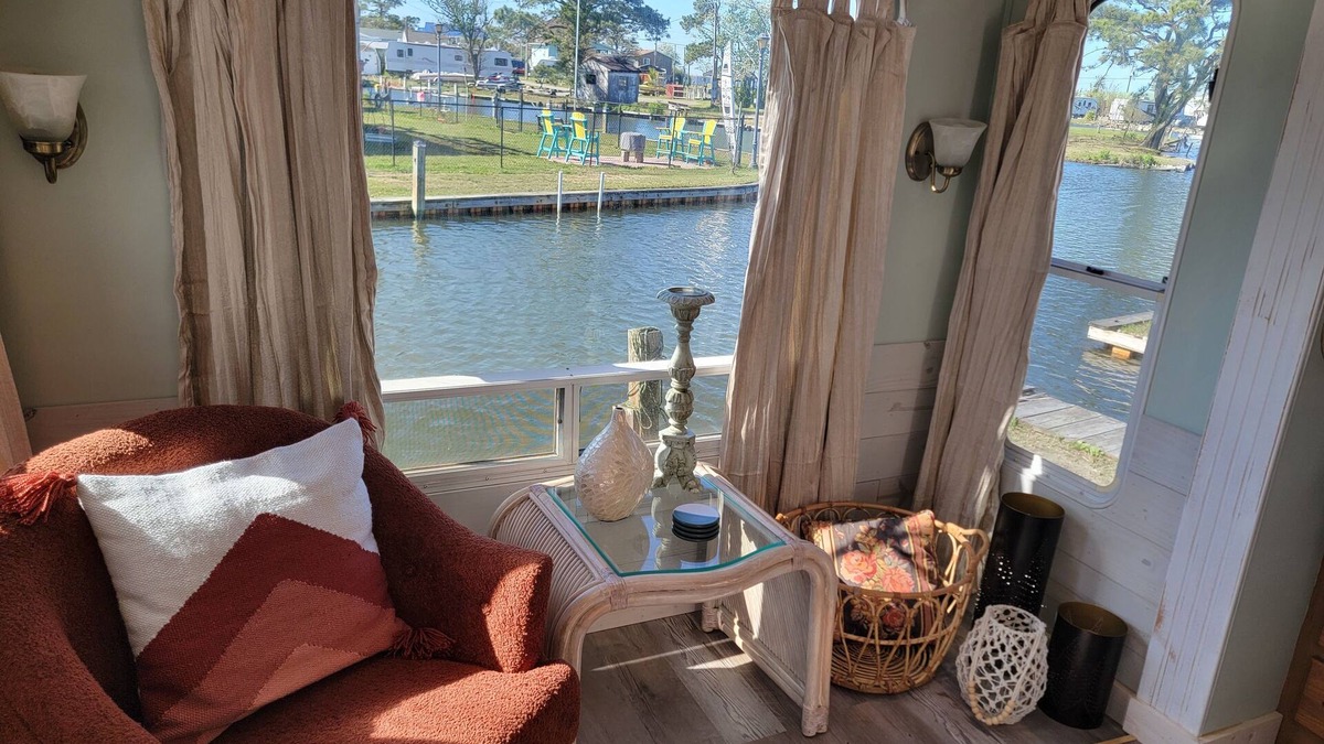Colington House | Boho Coastal Camper on Coral in the inner OBX