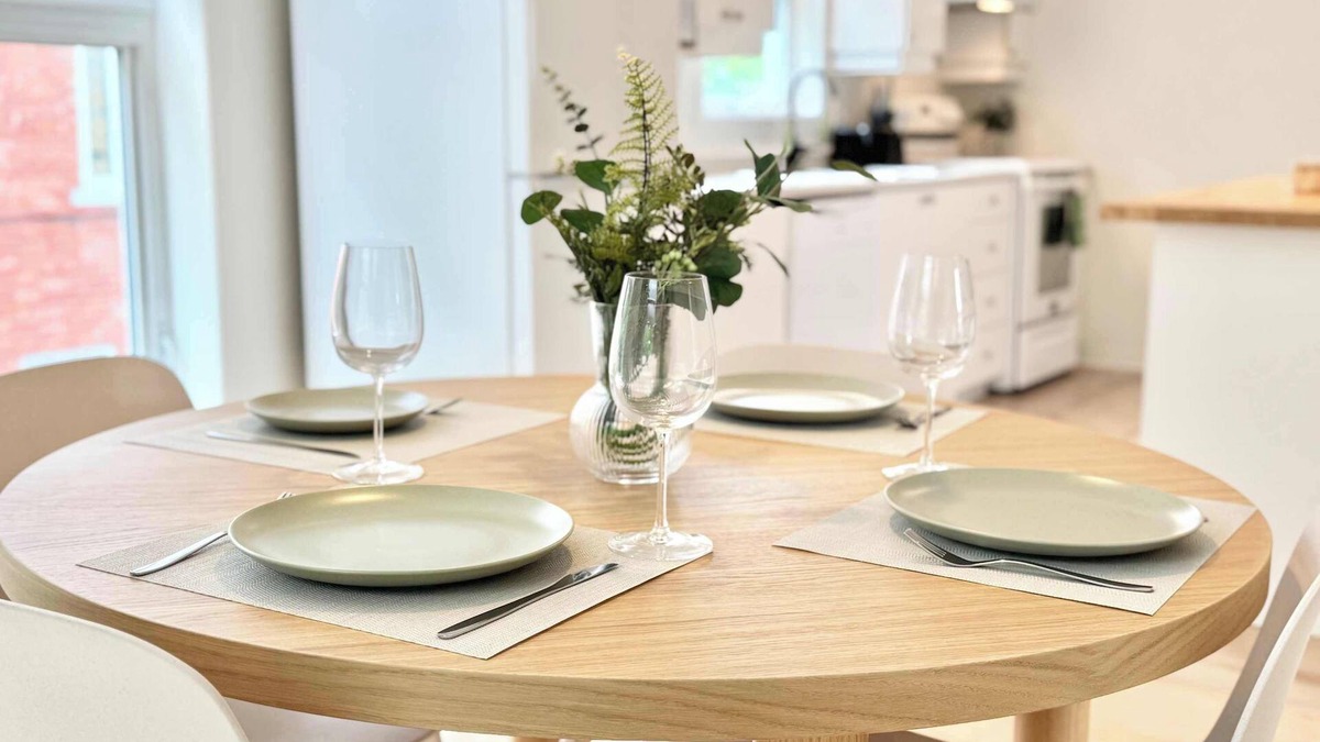 Maizerets Apartment | Boho Comfort Near It All | 6 people | EV Charger