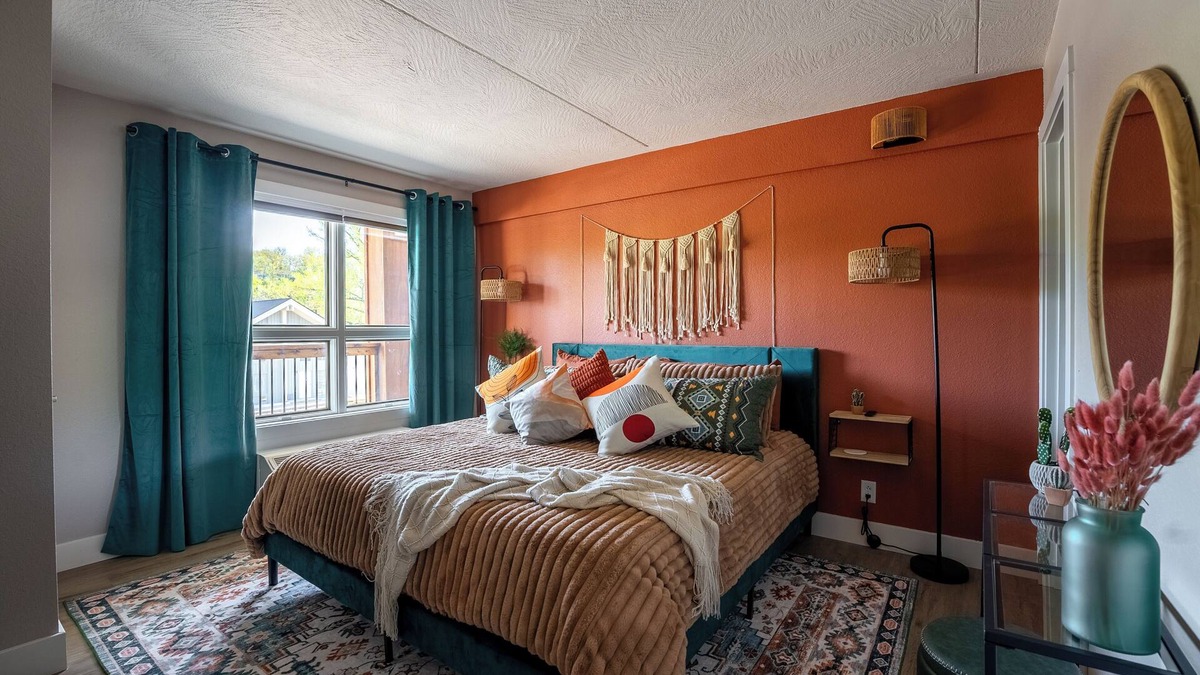 Downtown Branson Condo | Boho Condo with Pool & Fitness Center—Next to Branson Landing—Pet Friendly!