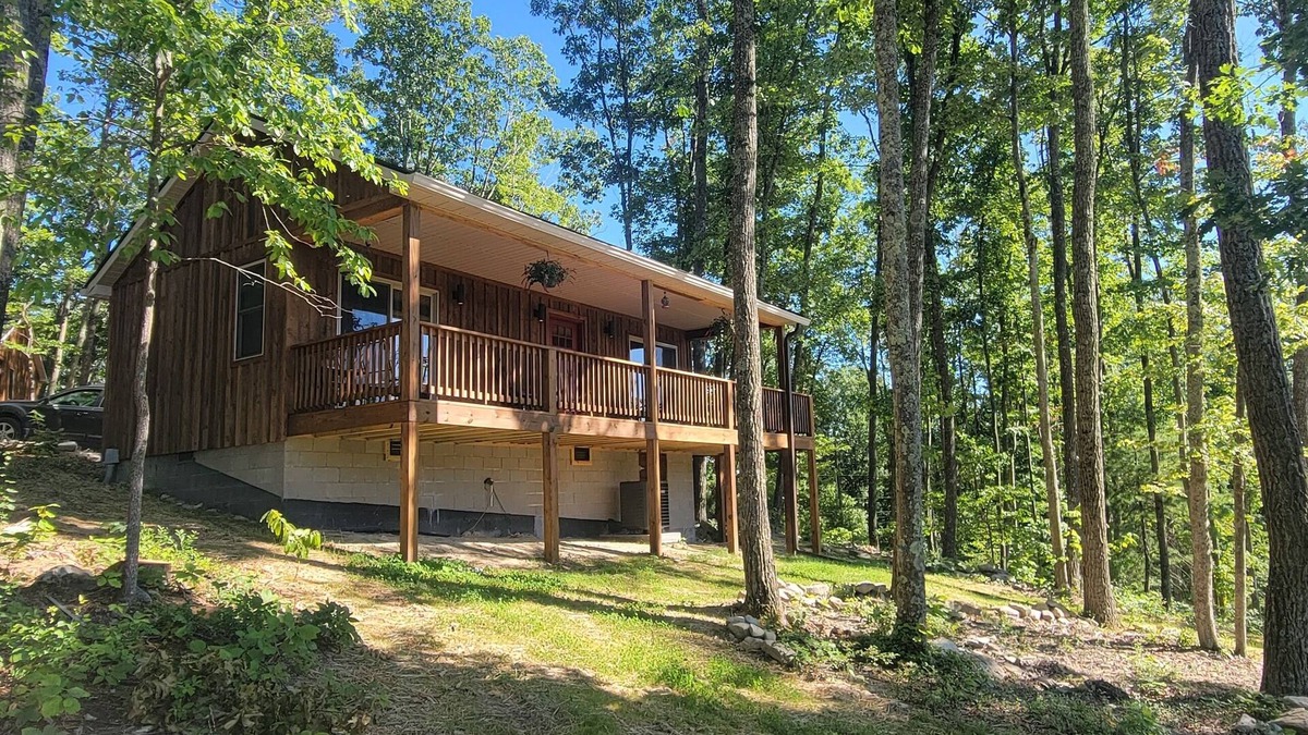 Cool Ridge Cabin | Boho Getaway for Two, Stay near the New River Gorge and Glade Creek Farm