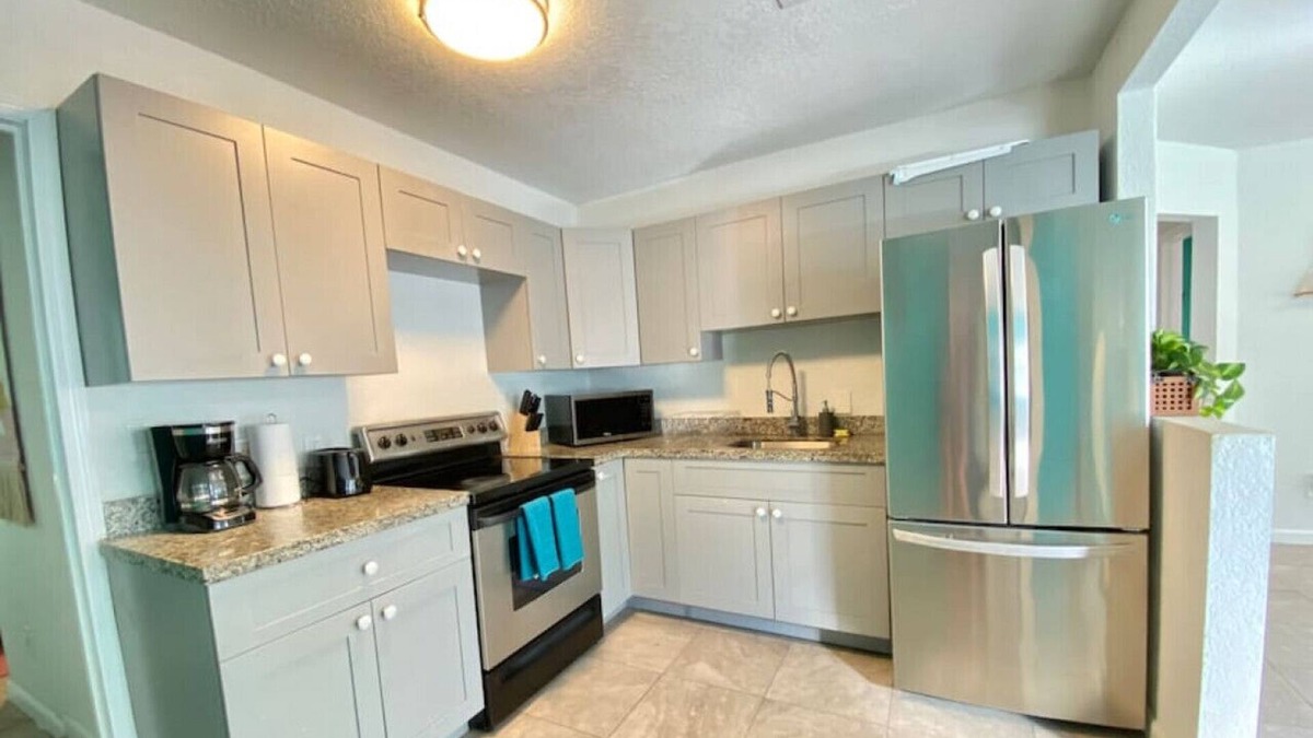 Liberty City House | Boho Miami Escape mins to Airport/Beach/Wynwood