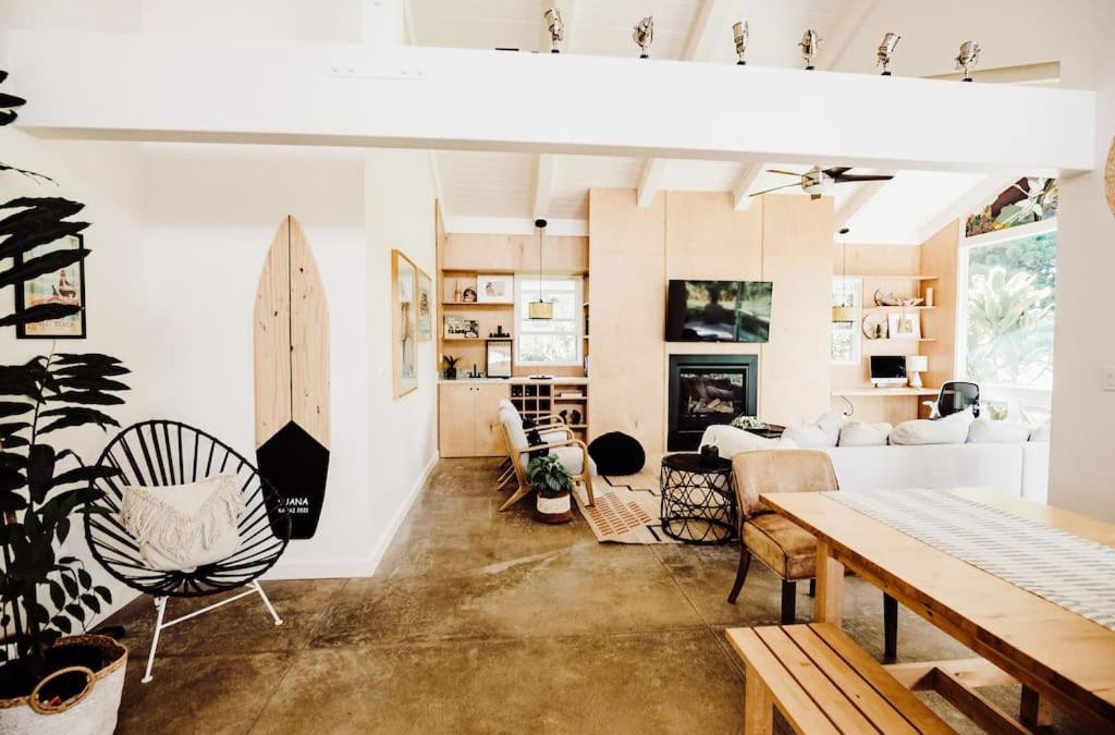 Princeville House | BOHO New Construction: On Golf Course/views/Hot tub AC walk to market and beach