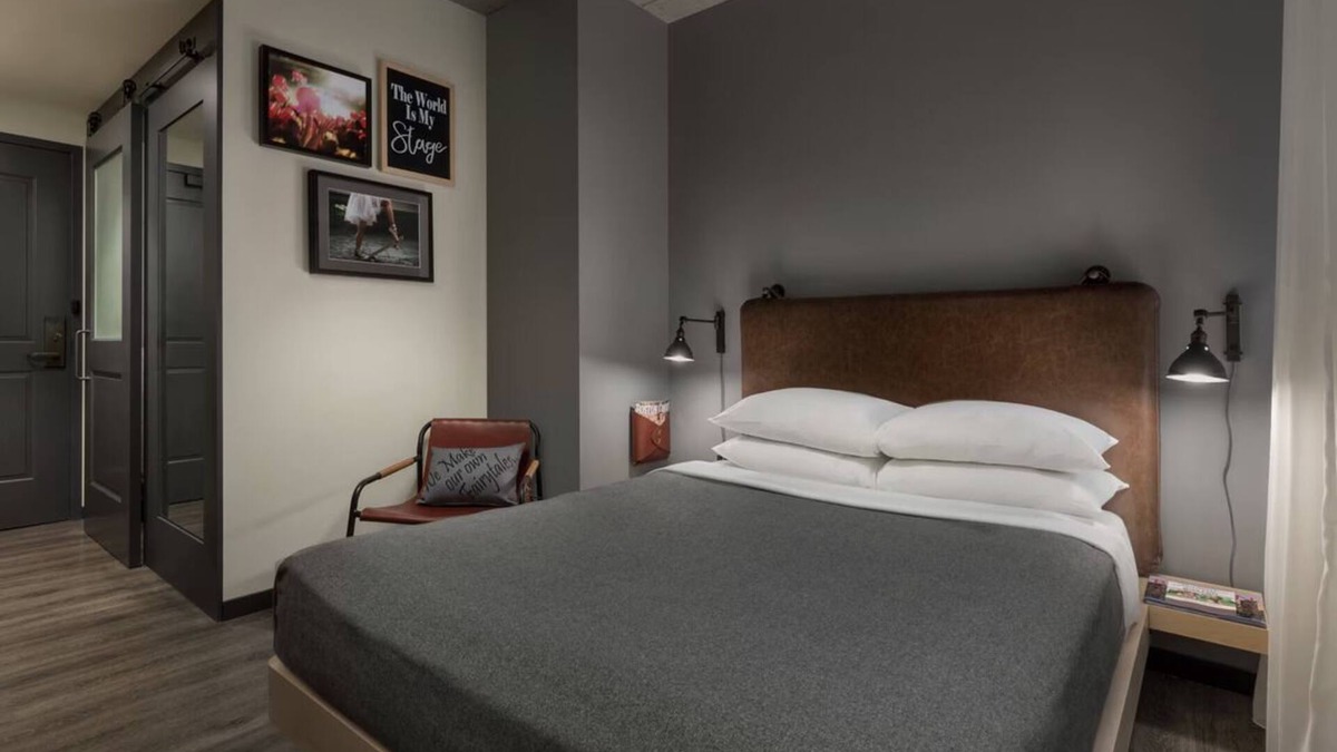 Chinatown Hotel | Bold, Boutique-Style Stay with Pet Access, Lounge Bar & Prime Location