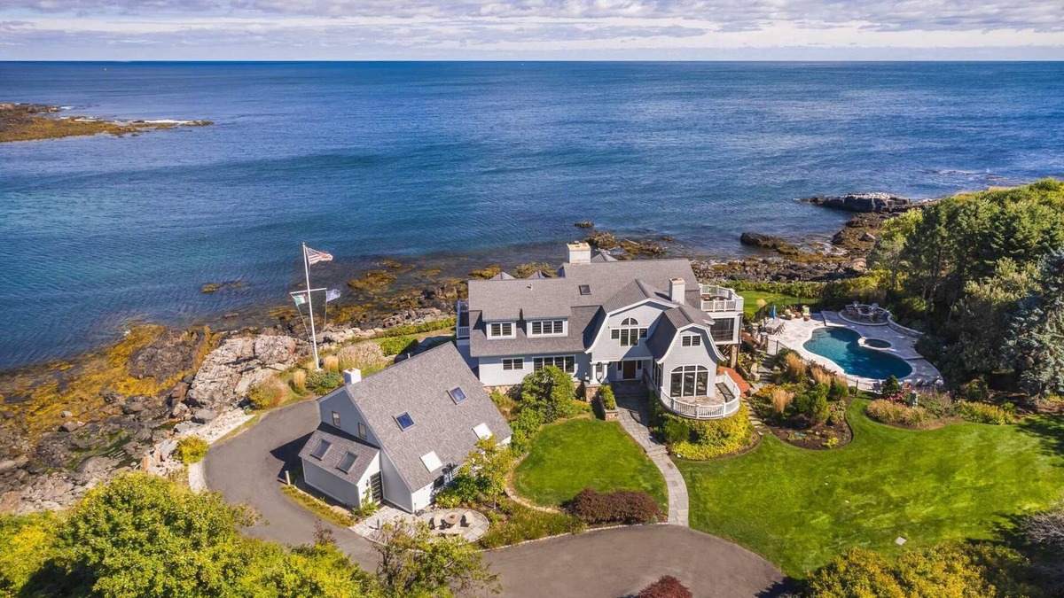 York House | Bold Ocean Views at Tigh-Na-Mara