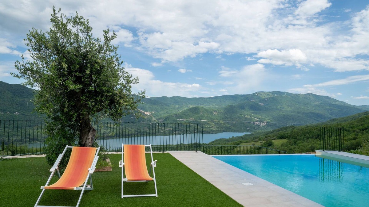 Villa Santa Maria Apartment | Bomba vista lago 7 by Interhome