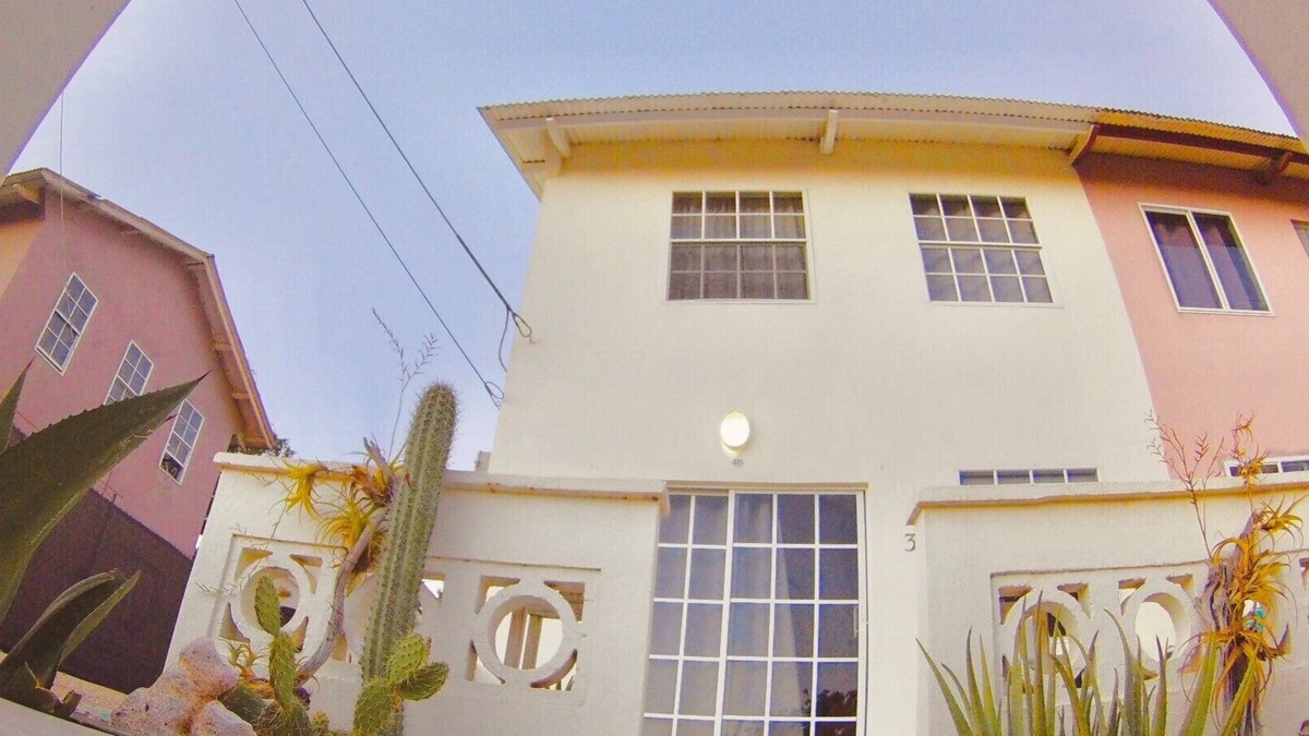 Steenrijk House | Bon Bini to Blue Paradise Curaçao!