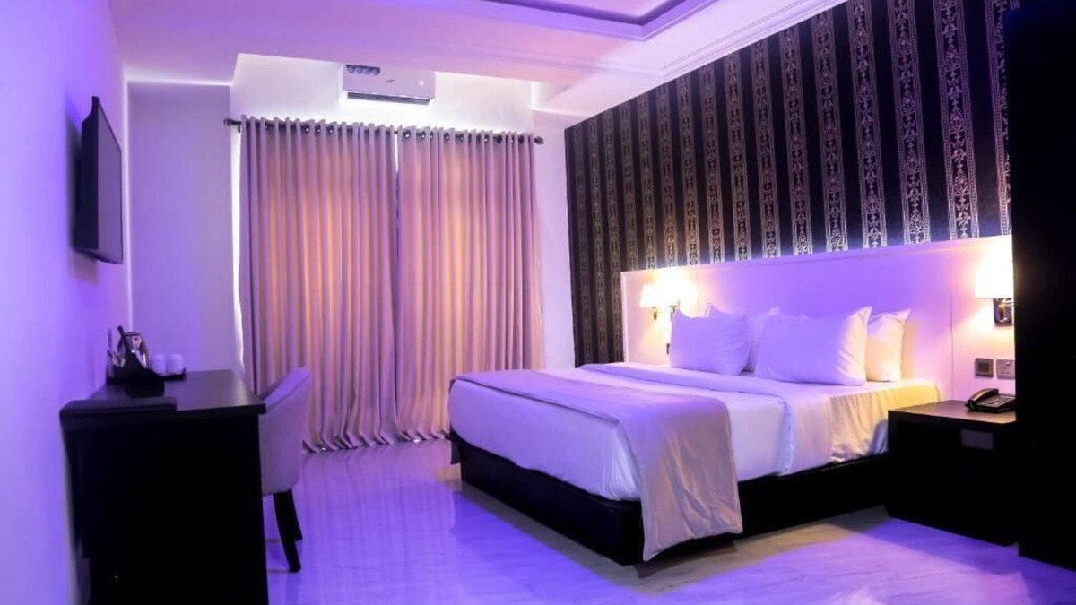Ikeja Hotel | Bon Hotel Ikeja Residence
