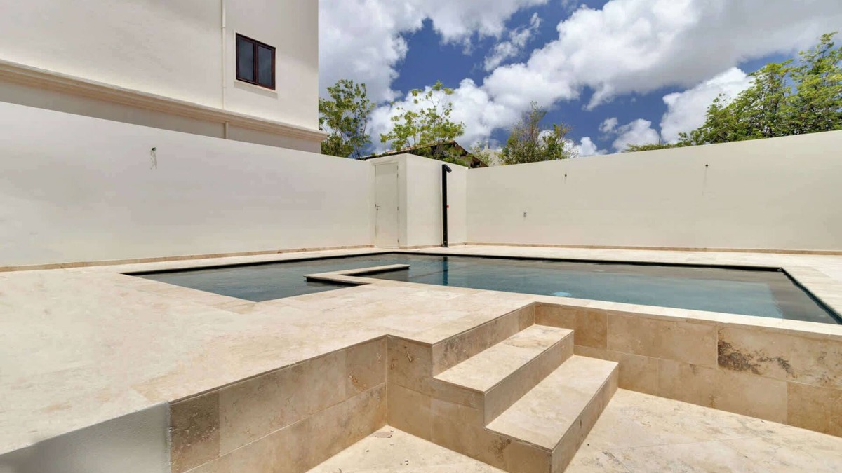Playa Apartment | Bonaire Beach Apartment 11 with communal pool and diving facilities