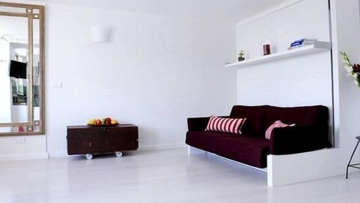 Bondi Apartment | bondi beach studio 8 balcony rooftop pool, aircon, walk to beach, restaurants