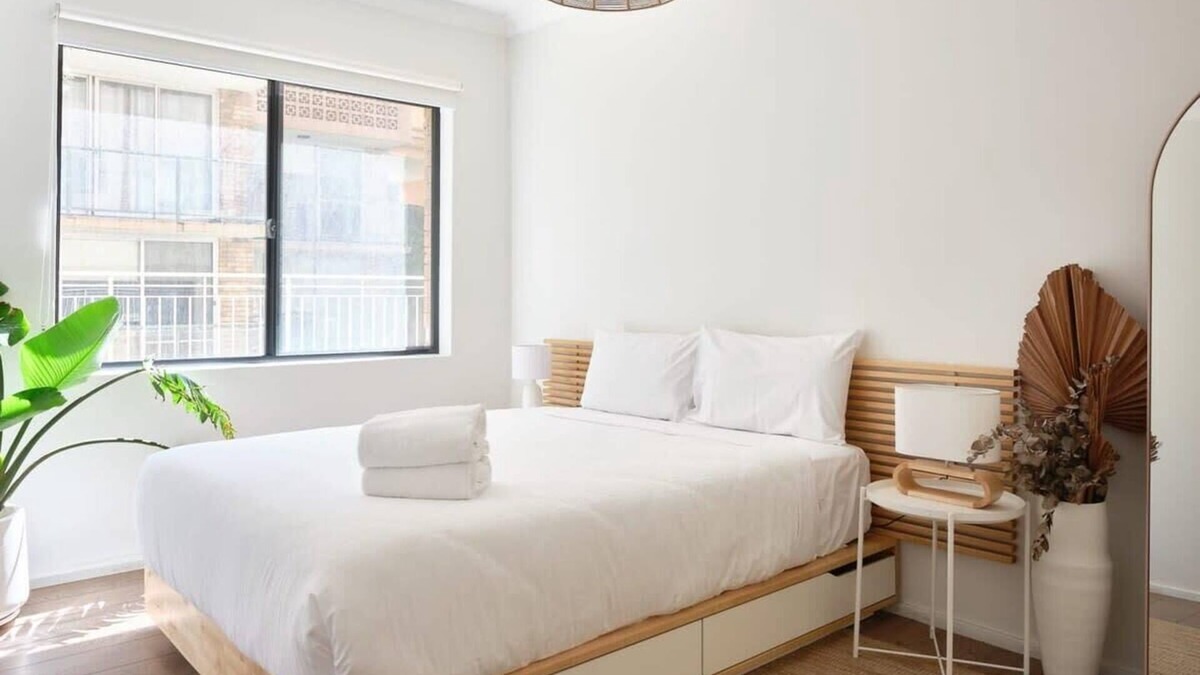 North Bondi Apartment | Bondi Oceanview Escape