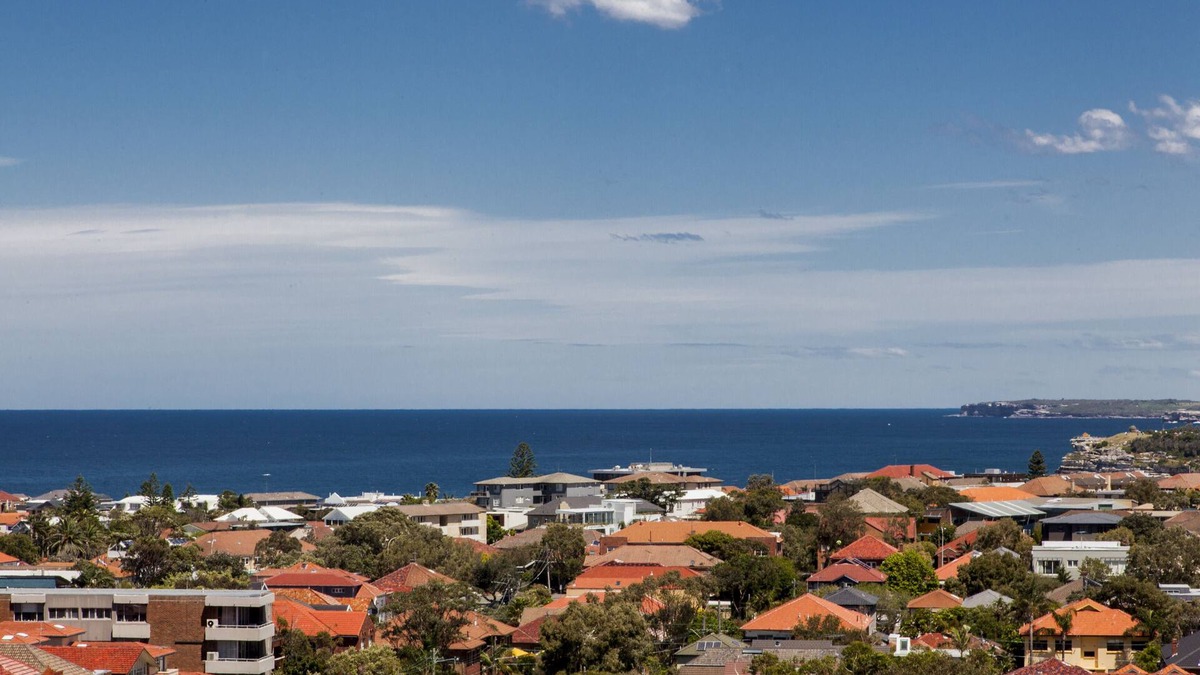 North Bondi Apartment | Bondi Relaxation Retreat, The Cute Place To Put Up Your Feet