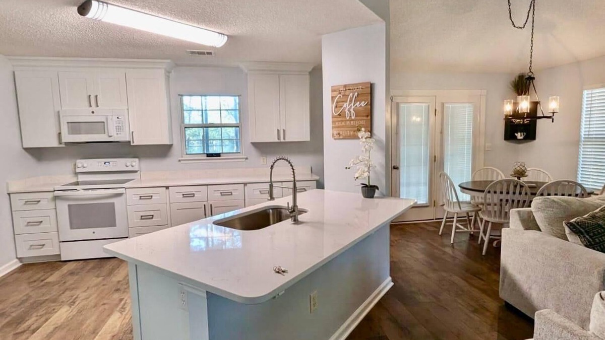 Midway House | Bonita Lake House