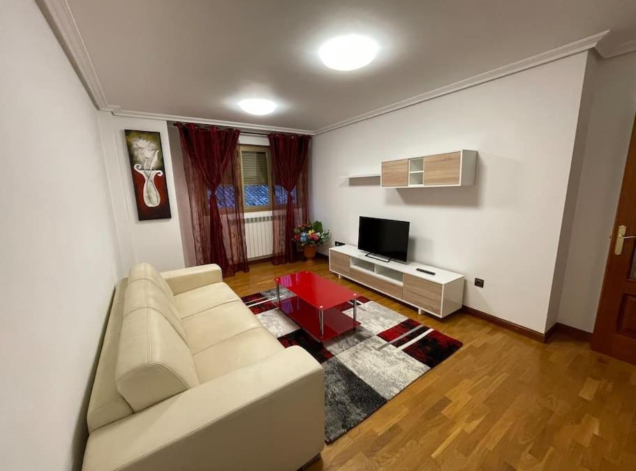 Najera Apartment | Bonito piso con aparcamiento a pie de la calle .