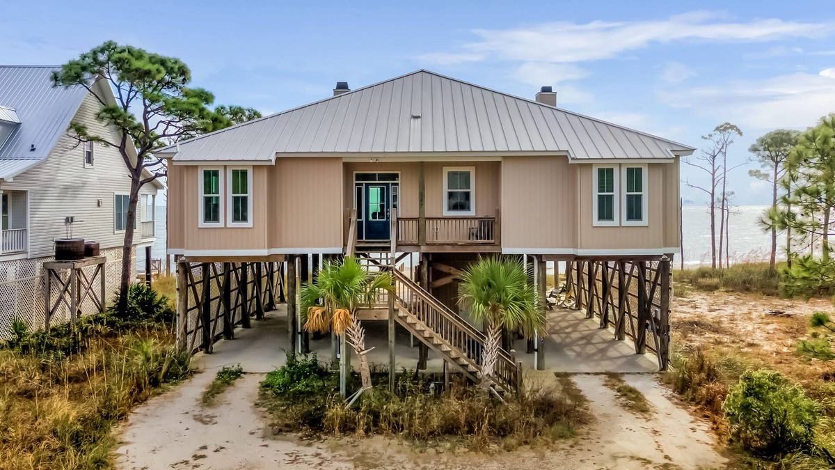Audubon Place House | Bonnie Blue | Autumn Escape Awaits-book today