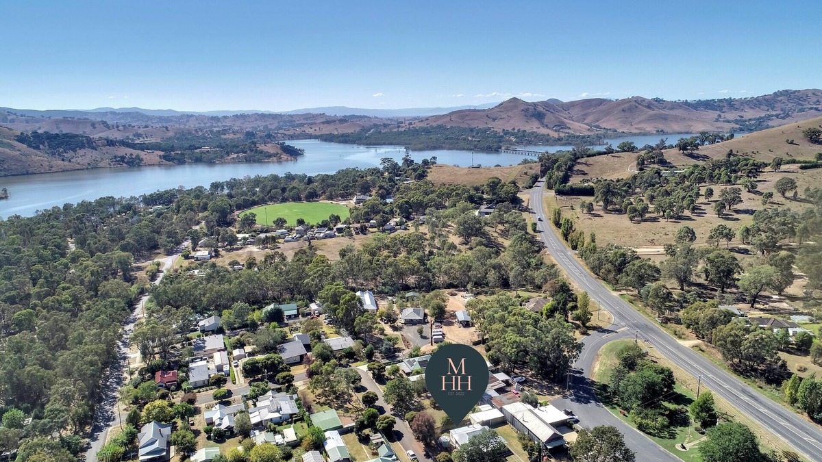 Bonnie Doon House | Bonnie Home - 4-bedroom home nestled in the heart of Bonnie Doon