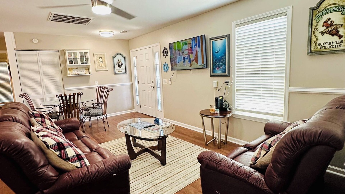 Sea Breeze Cottage | Book Fast! Top-Rated 5★ Cottage Near Carolina Beach—Private, Peaceful, Perfect