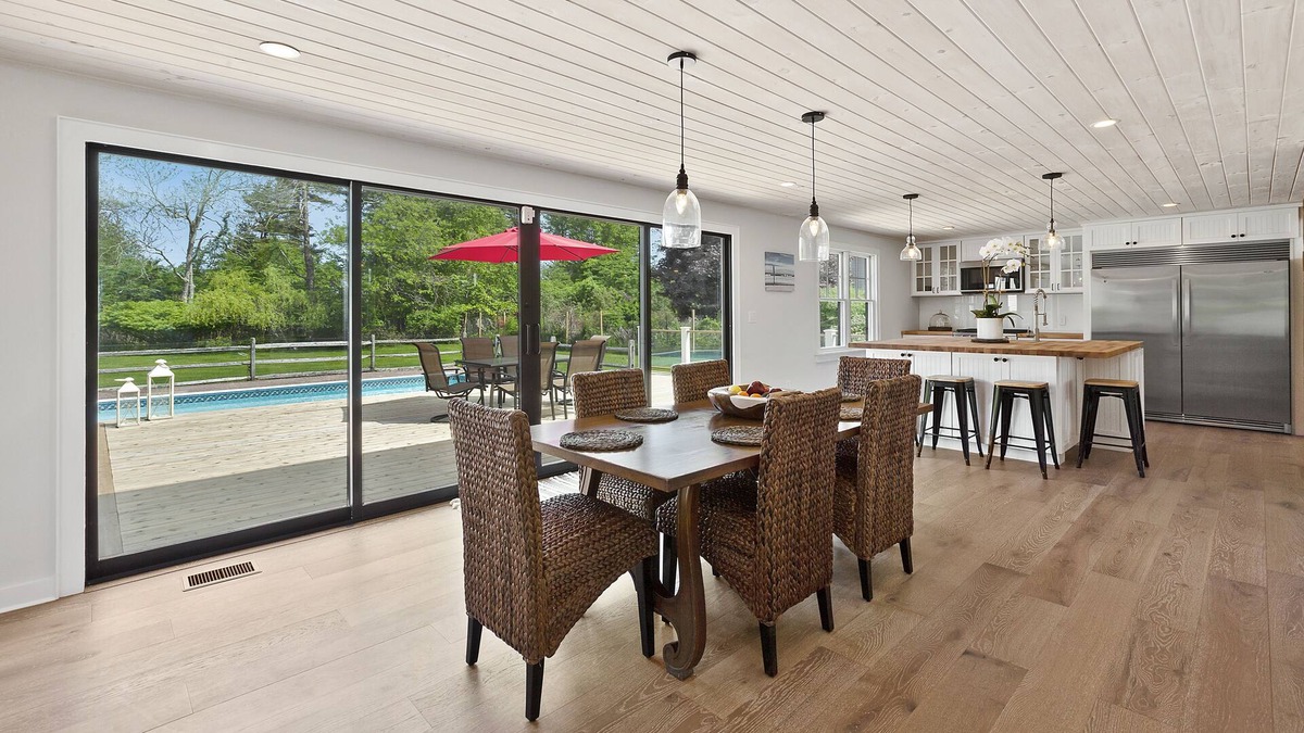 Southampton House | BOOK SUMMER 2021 BEFORE IT'S TOO LATE! INQUIRE...