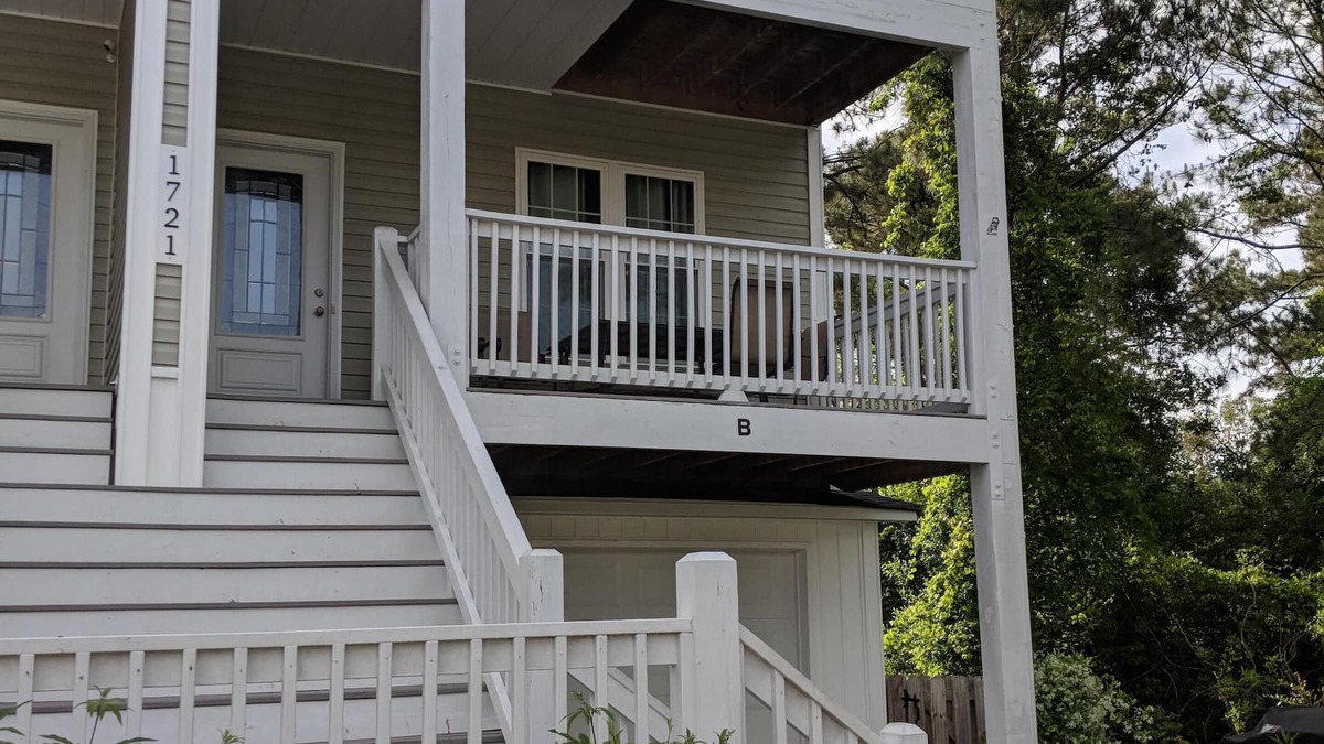 Carolina Beach House | Book SUMMER 25 now! Short stays available. Discount for weekly stays.
