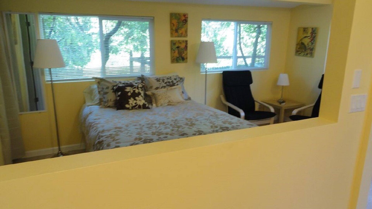 Boonville Cottage | Boonvilla Cottage, cosy wine country cottage (Sleeps 2 persons minimum/maximum)