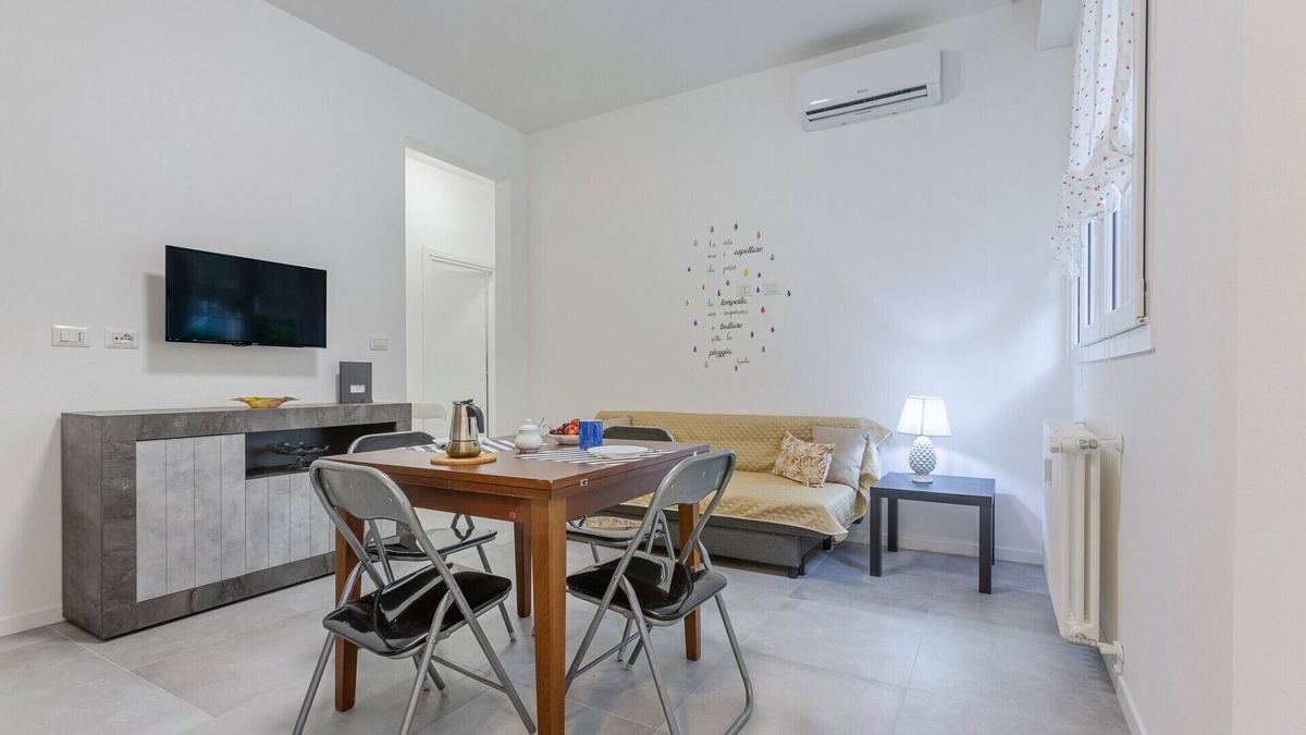 Province of Bologna Apartment | Borgo Panigale Viola Apartment