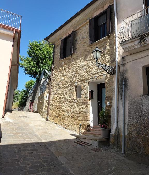 Laureana Cilento House | Borgo San Martino