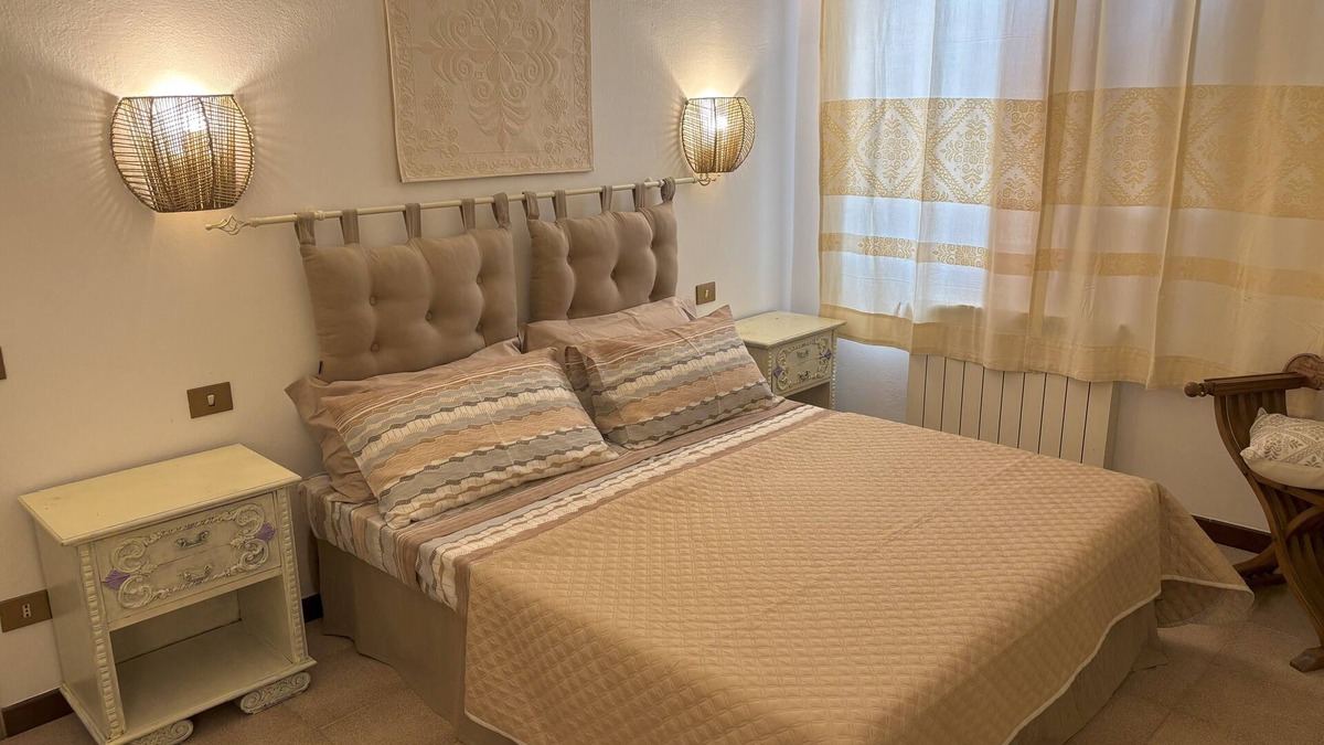 Magomadas Apartment | Bosa Bouganville Apartment with Sea View