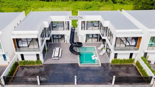 Bang Sare Villa | BOSS Luxury PoolVilla Pattaya Bang Saray Beach 8 Bedrooms