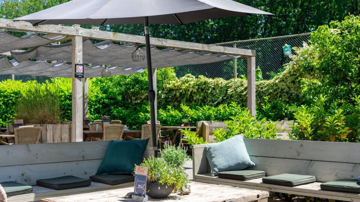 Bosschenhoofd Hotel | Bosschenhoofd Forest Getaway | Close to Nature Trails & Local Attractions
