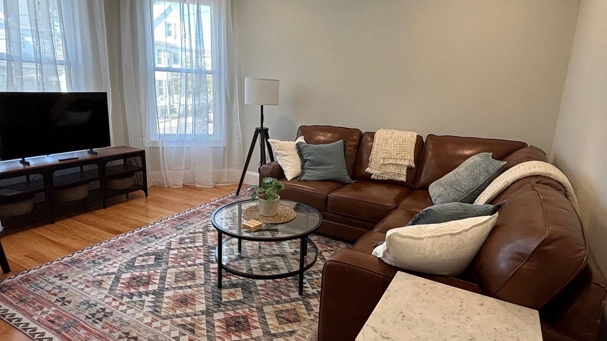Wellington Hill Apartment | Boston Urban Nests U1: Long Term 1 Month + Only