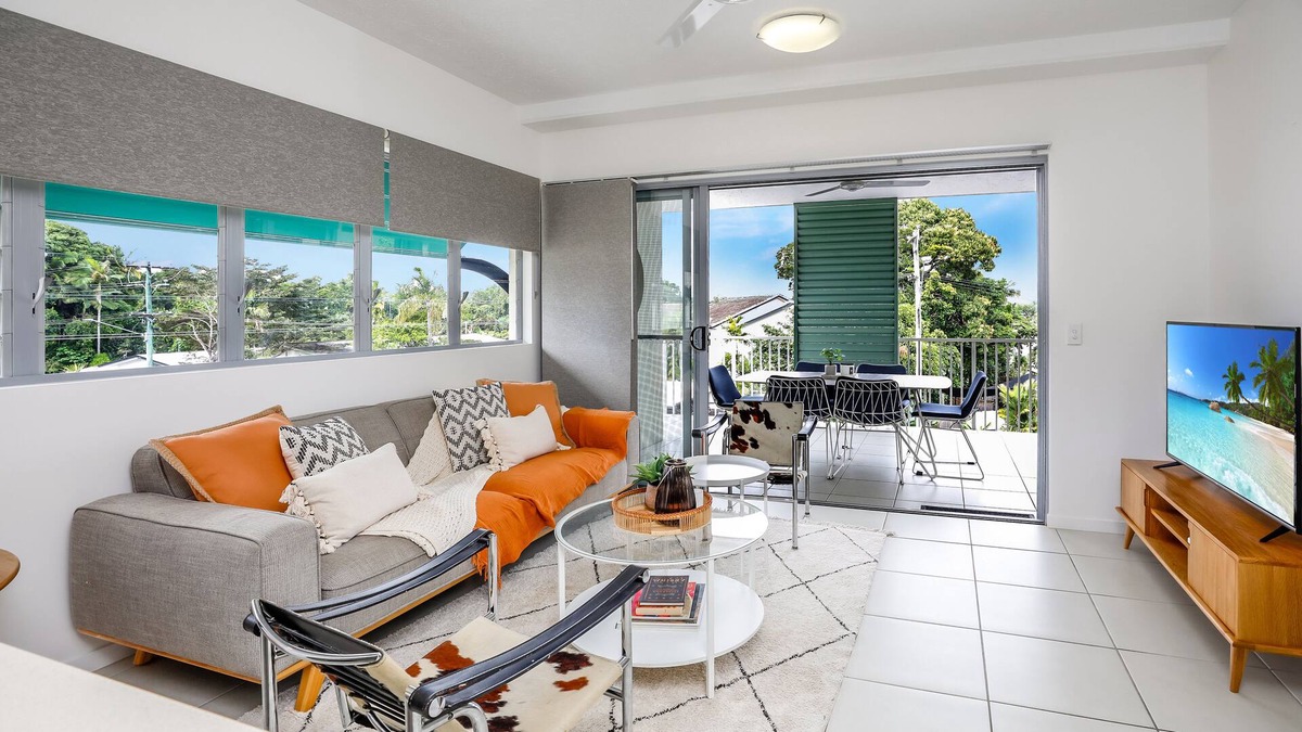 Edge Hill Apartment | Botanicals in Heart of Edge Hill 17
