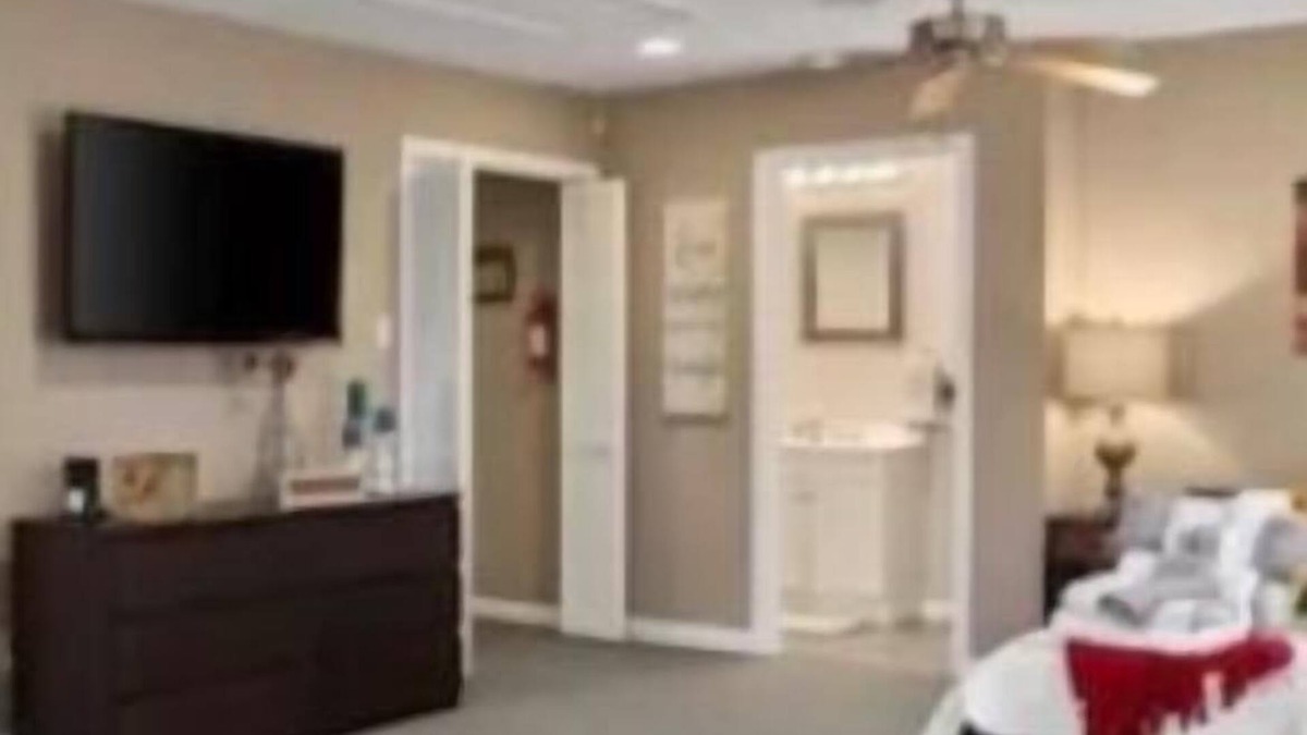 San Marcos Apartment | Both country quiet & outdoor living -mins to Stadium, Texas State & the SM River