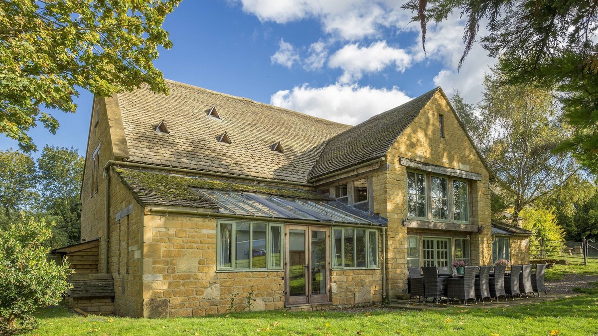Chipping Campden House | Both properties are wonderfully restored barn conversions in the Cotswolds.