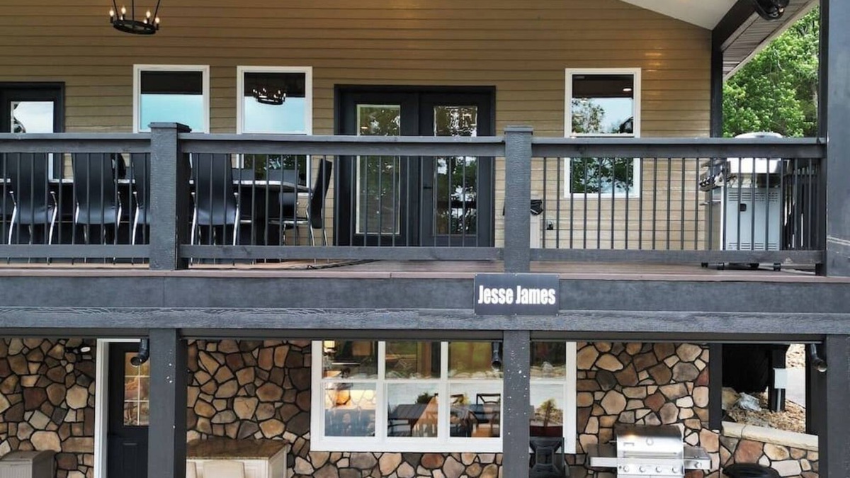 Hermann House | Bottom right Jesse James