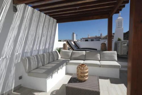 Tavira House | Bouganvilia House