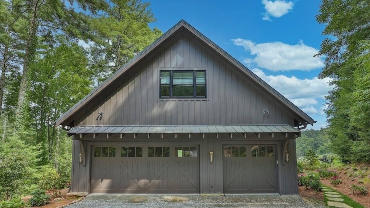 Cashiers Cottage | "Bougie Barn" on 21 Acres Near GlenCove & Mountaintop Golf & Lake Club- Sleeps 8