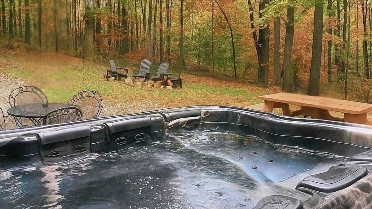 Mount Saint Francis Cabin | Bourbon Trail Cabin Sleeps 10 A+ Rated Comfort Spacious & Secluded Retreat