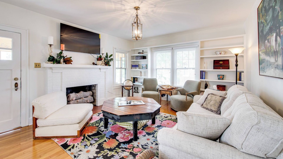 Lebanon House | Bourbon Trail Fun: Dtwn Lebanon Home w/Game Room