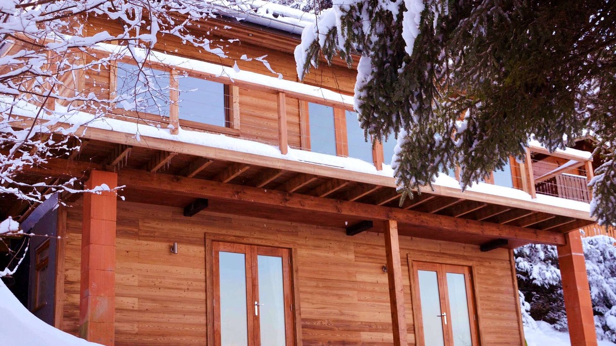 Thollon-les-Memises Ski Chalet | Boutique Alpine Chalet with Panoramic Views next to Ski Lift