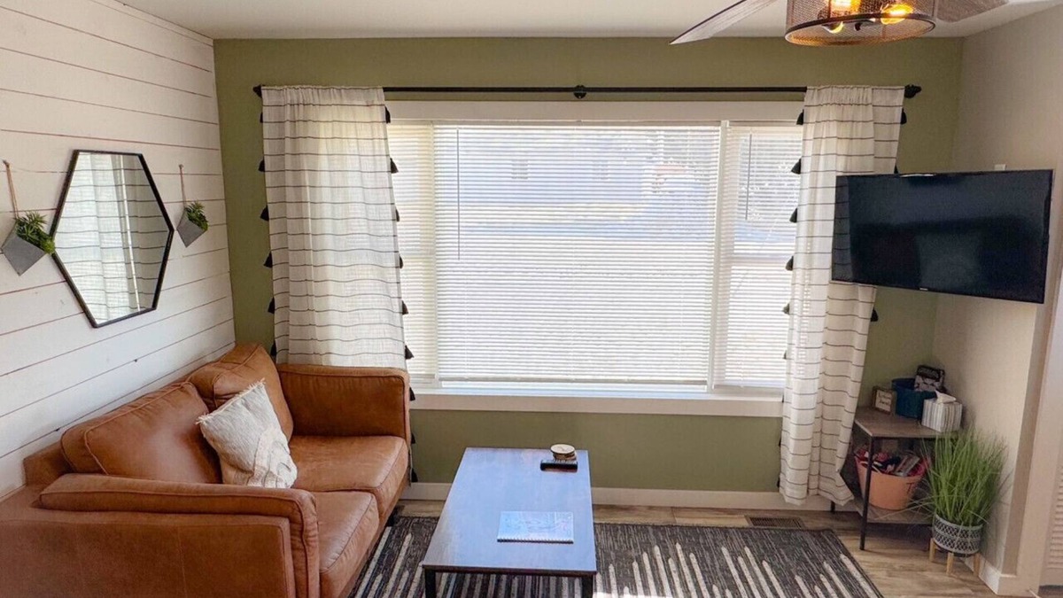 Spearfish Apartment | Boutique Apt- Walk to Downtown - Patio - Laundry
